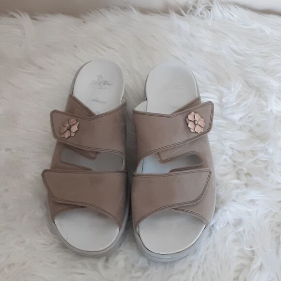 ARA Classic Open Toe Sandal - Picture 12 of 13